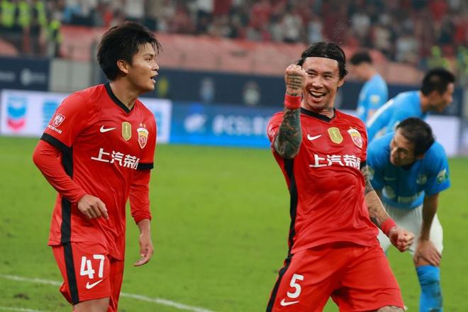 海港豪夺中超4连胜
