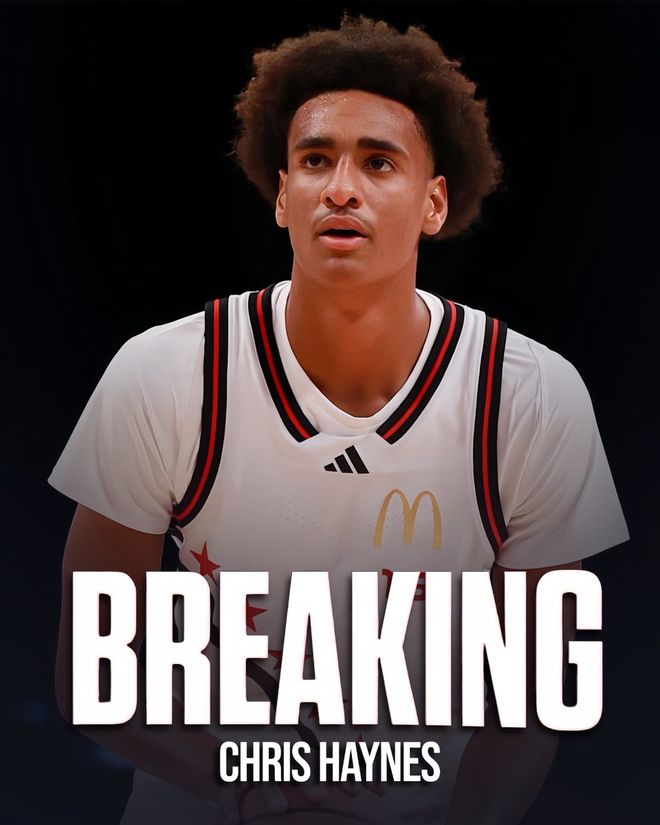 阿利亚·阿里纳斯遭遇半月板撕裂