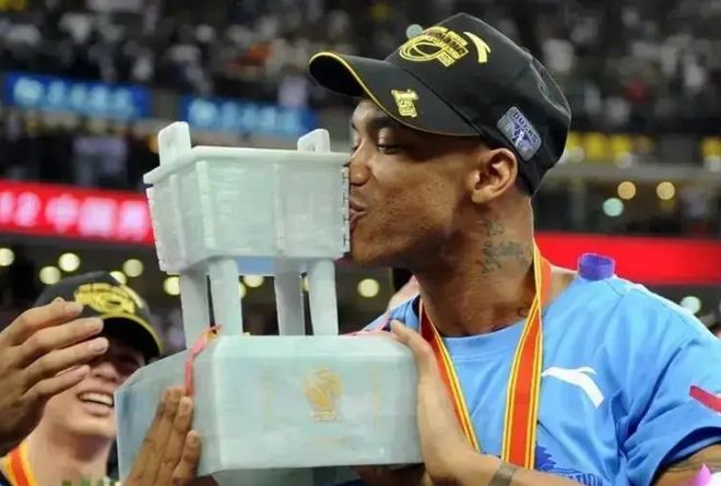 CBA历史最受欢迎外援