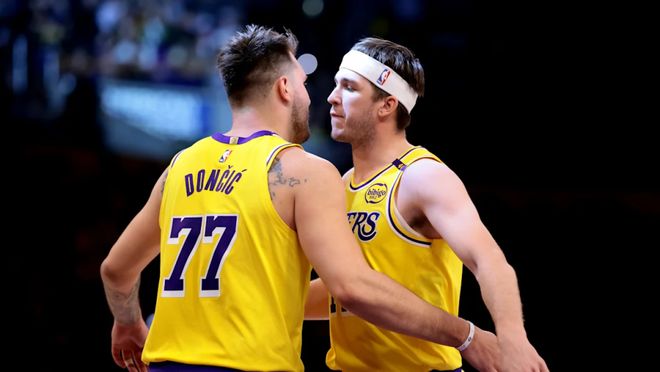 东契奇与里夫斯适配性