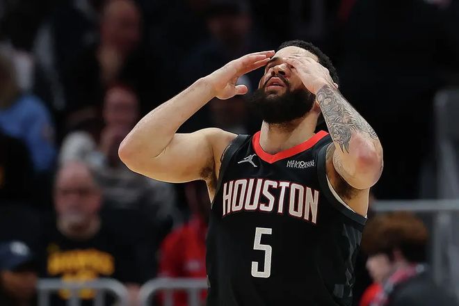 范弗利特赛季报销