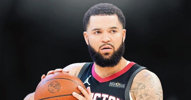 范弗利特右膝手术成功